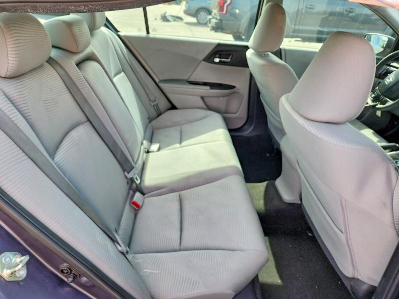 Photo 10 from auction – 2015 HONDA ACCORD with VIN 1HGCR2F30FA000827
