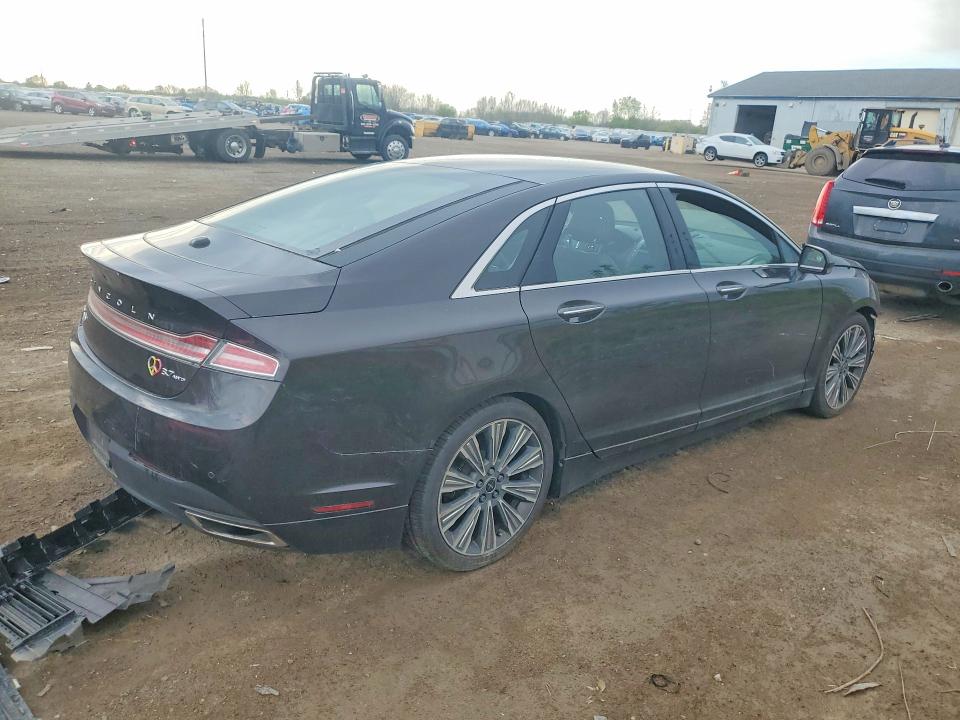 Photo 3 from auction – 2016 LINCOLN MKZ with VIN 3LN6L2NK9GR608242