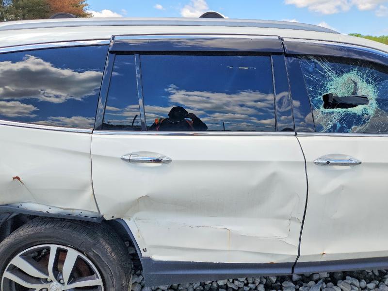 Photo 10 from auction – 2016 HONDA PILOT with VIN 5FNYF6H08GB112808