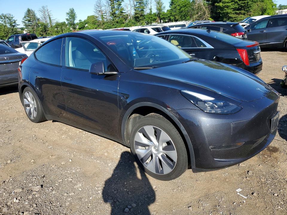 Photo 4 from auction – 2024 TESLA MODEL Y with VIN 7SAYGDEE1RA229456
