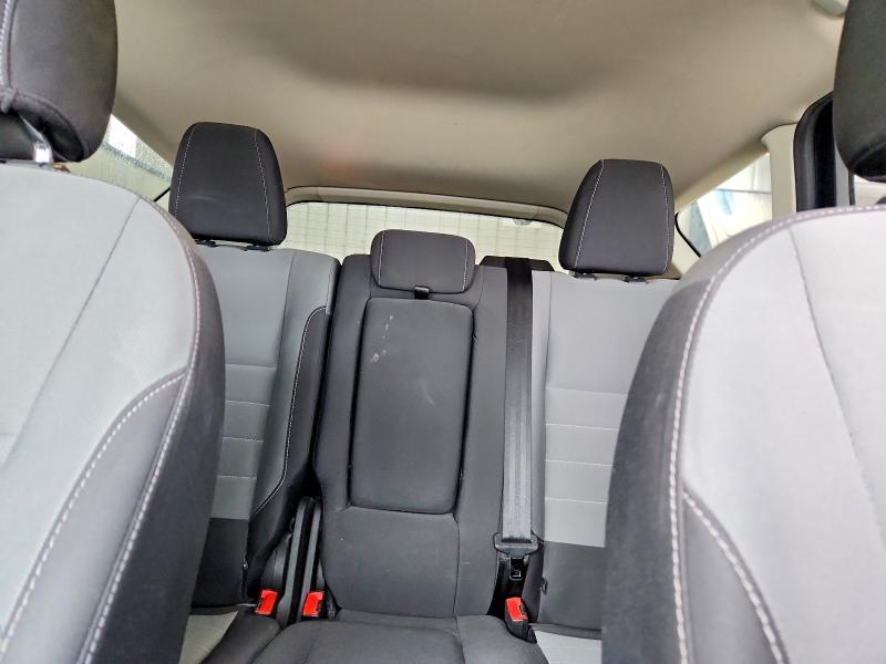 Photo 10 from auction – 2016 FORD ESCAPE with VIN 1FMCU0GXXGUB69915