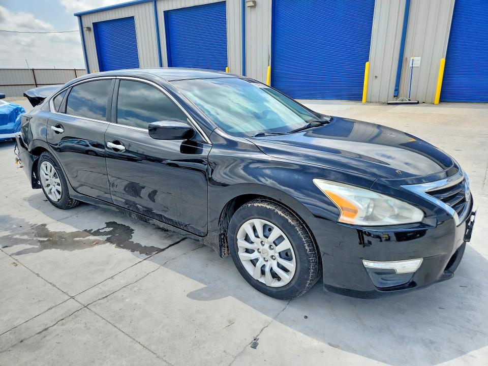 Photo 4 from auction – 2015 NISSAN ALTIMA with VIN 1N4AL3AP9FC569502