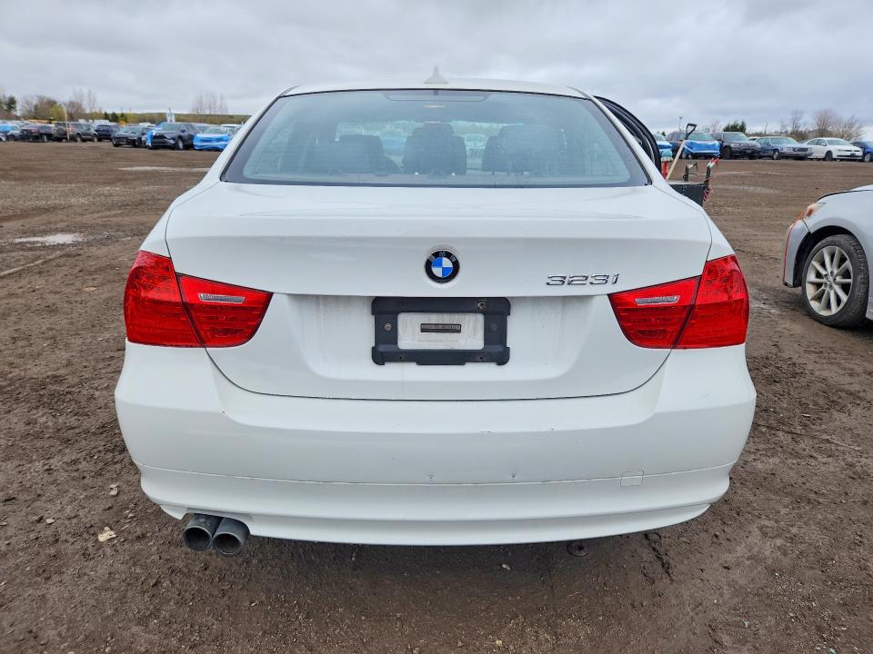 Photo 6 from auction – 2011 BMW 323 with VIN WBAPG7G57BNN18369