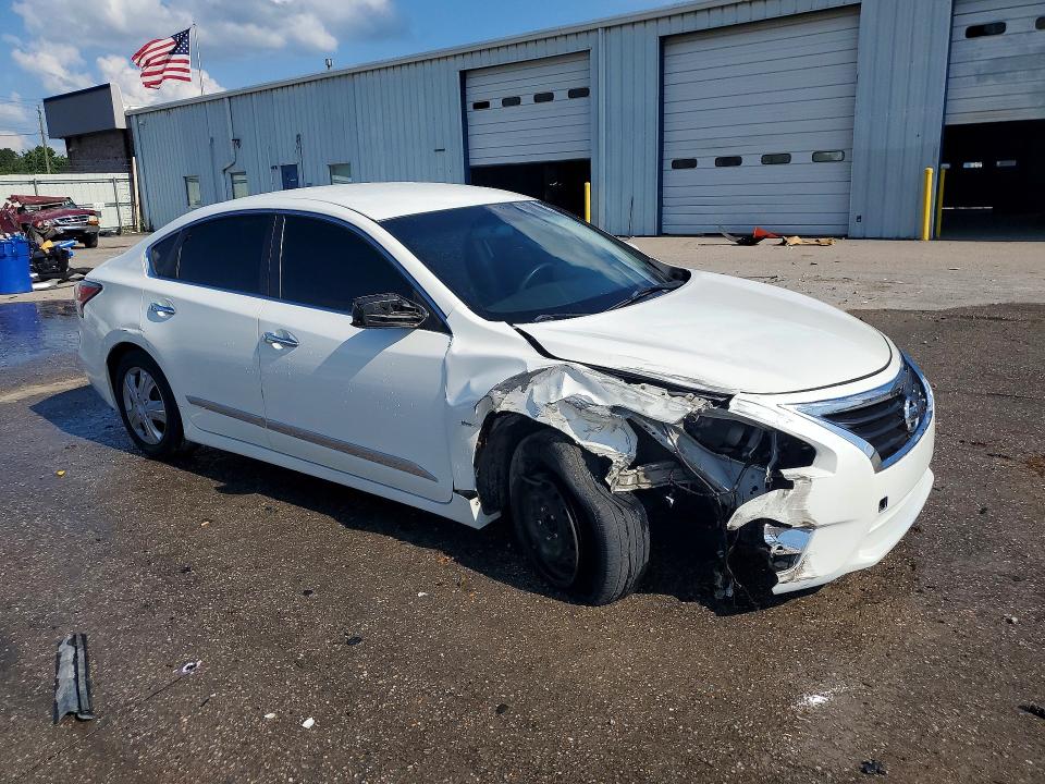 Photo 4 from auction – 2014 NISSAN ALTIMA with VIN 1N4AL3AP2EN341554