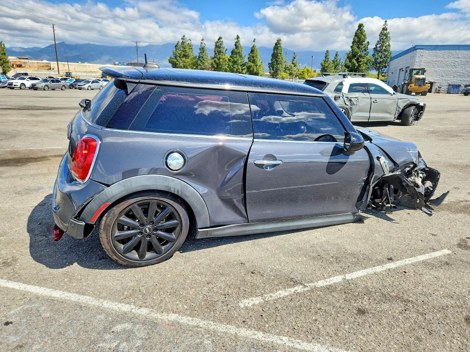 Photo 3 from auction – 2019 MINI COOPER with VIN WMWXP7C58K2A54258