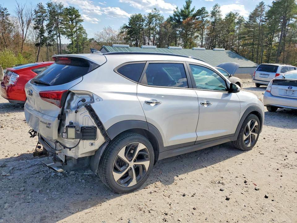 Photo 3 from auction – 2016 HYUNDAI TUCSON with VIN KM8J3CA21GU059263