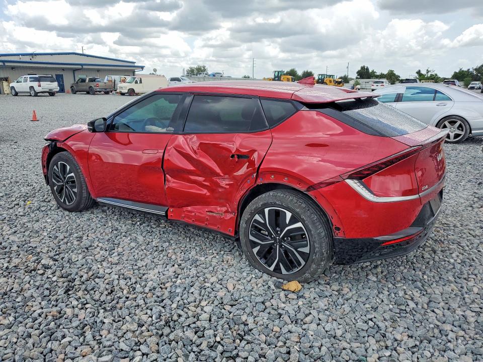 Photo 2 from auction – 2023 KIA EV6 with VIN KNDC34LAXP5126931