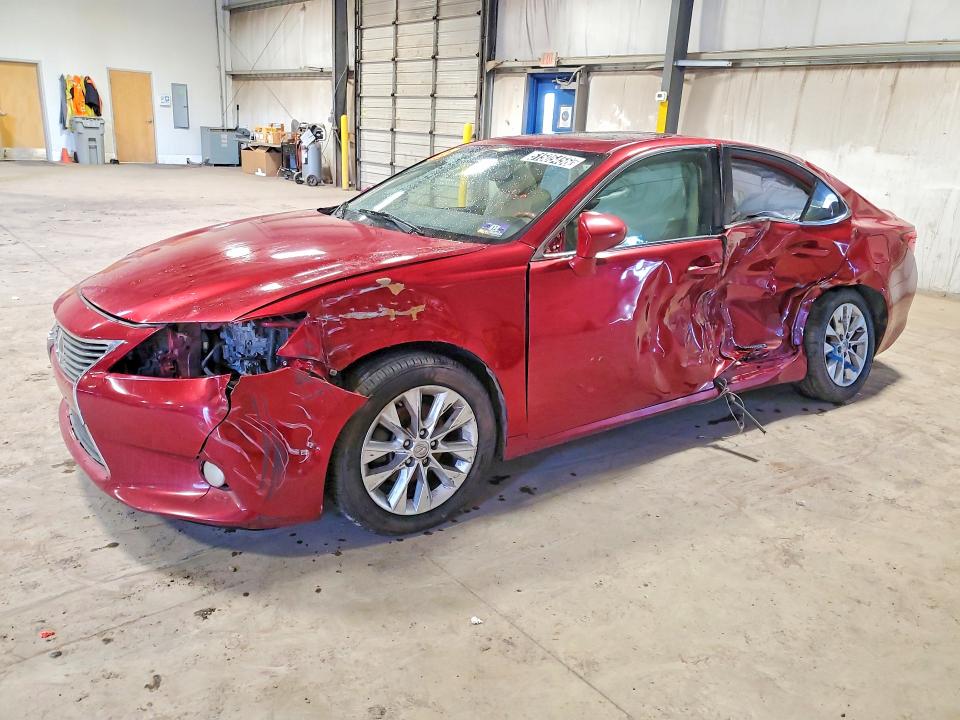 LEXUS ES 2013 with VIN JTHBW1GG5D2022729 - Photo from auction