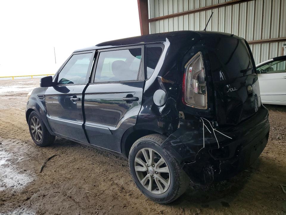 Photo 2 from auction – 2013 KIA SOUL with VIN KNDJT2A65D7556067