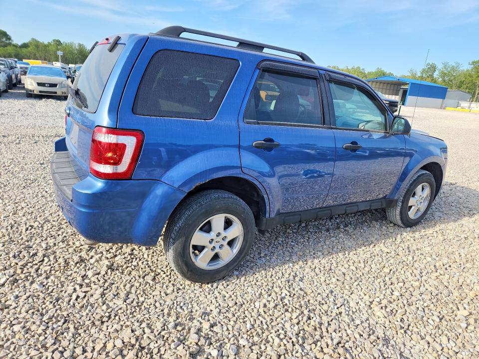 Photo 3 from auction – 2009 FORD ESCAPE with VIN 1FMCU03769KB87428