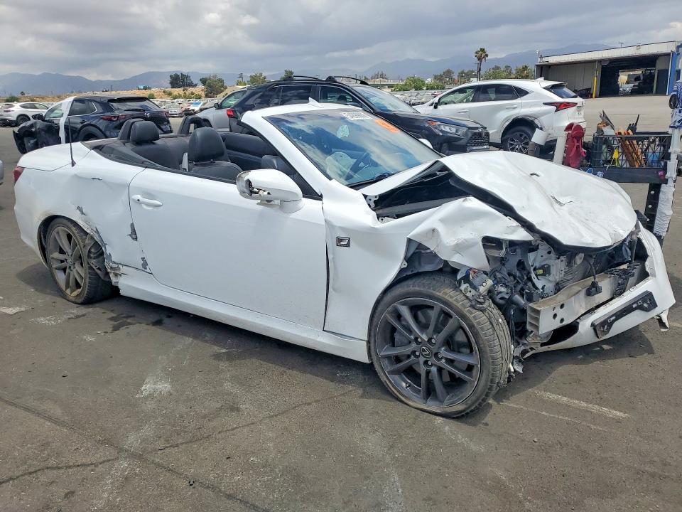 Photo 4 from auction – 2014 LEXUS IS with VIN JTHFE2C2XE2510497