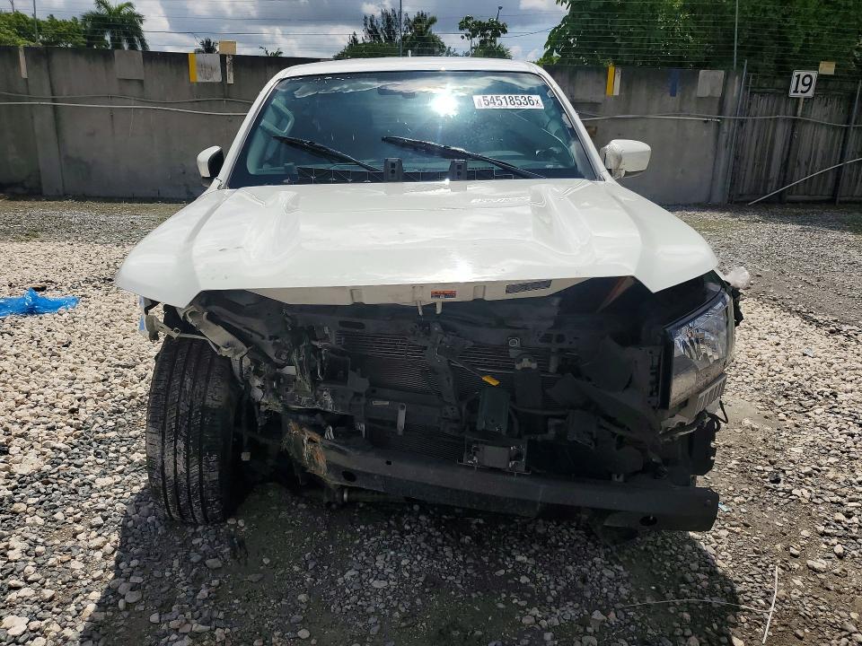 Photo 5 from auction – 2022 NISSAN FRONTIER with VIN 1N6ED1EJ1NN669788
