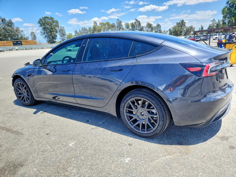 صورة رقم 2 من المزاد - 2025 TESLA MODEL 3 مع VIN 5YJ3E1EA6SF048435