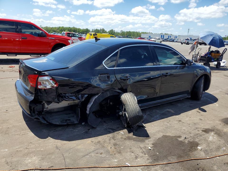 Photo 3 from auction – 2015 VOLKSWAGEN PASSAT with VIN 1VWAS7A36FC100818