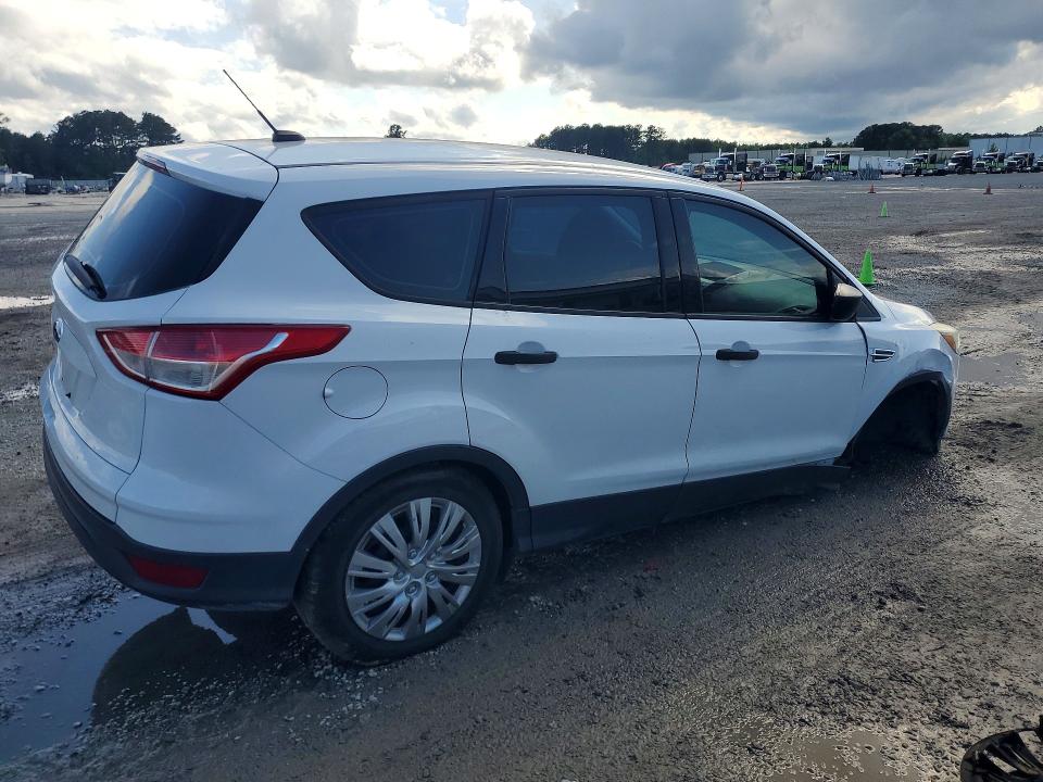 Photo 3 from auction – 2015 FORD ESCAPE with VIN 1FMCU0F72FUB00667