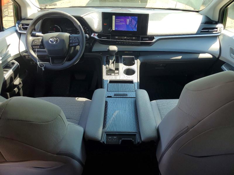 Photo 8 from auction – 2025 TOYOTA SIENNA with VIN 5TDKRKEC4SS239032