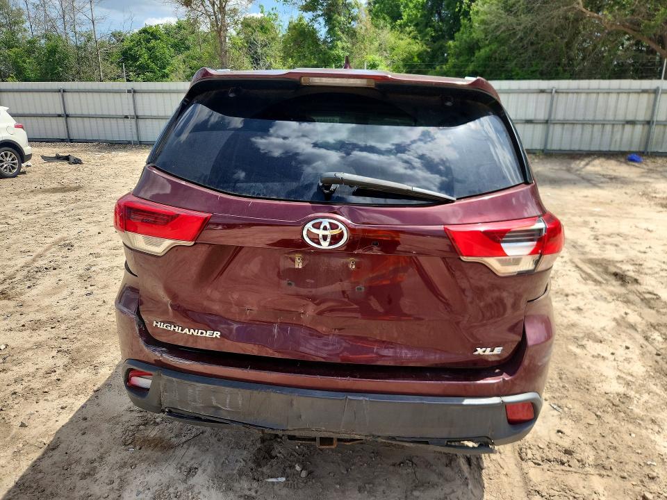 Photo 6 from auction – 2017 TOYOTA HIGHLANDER with VIN 5TDKZRFH4HS204809