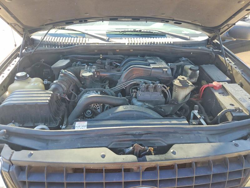 Photo 11 from auction – 2005 FORD EXPLORER with VIN 1FMZU62K75UA30945