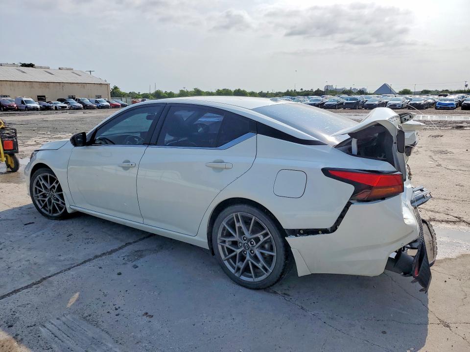 Photo 2 from auction – 2024 NISSAN ALTIMA with VIN 1N4AL4CV7RN339273