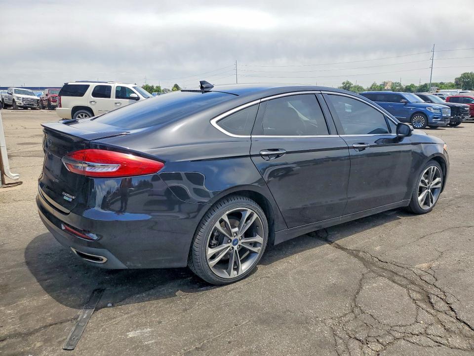 Photo 3 from auction – 2019 FORD FUSION with VIN 3FA6P0D93KR226492