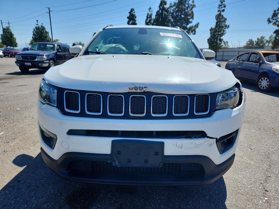 Photo 5 from auction – 2018 JEEP COMPASS with VIN 3C4NJCBB1JT489001