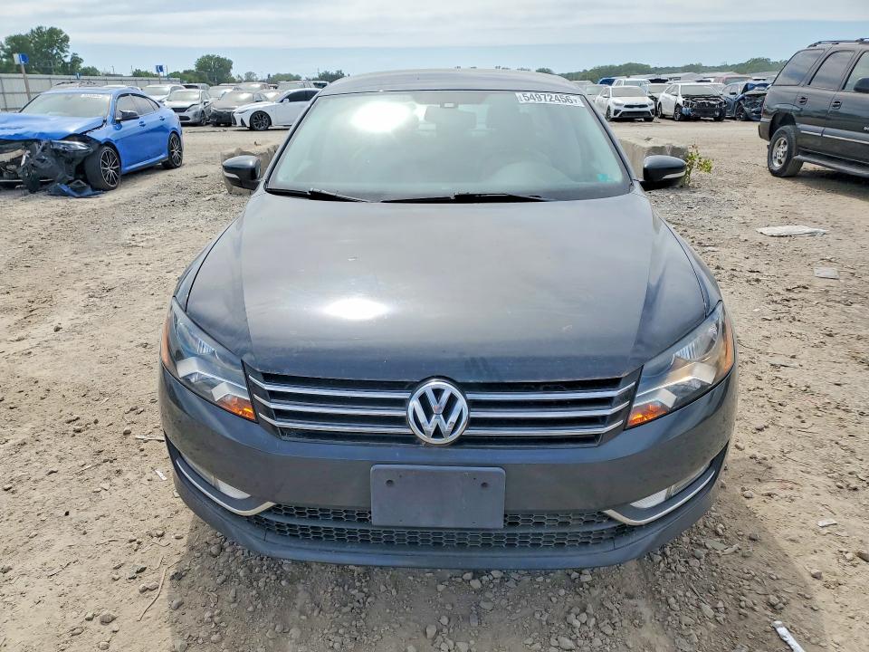 Photo 5 from auction – 2015 VOLKSWAGEN PASSAT with VIN 1VWBT7A3XFC034761