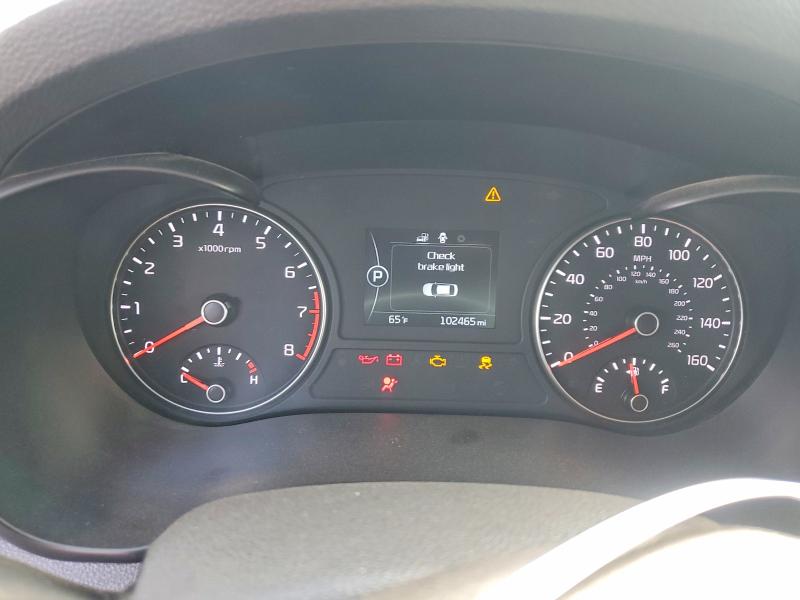 Photo 9 from auction – 2016 KIA OPTIMA with VIN 5XXGT4L35GG081430