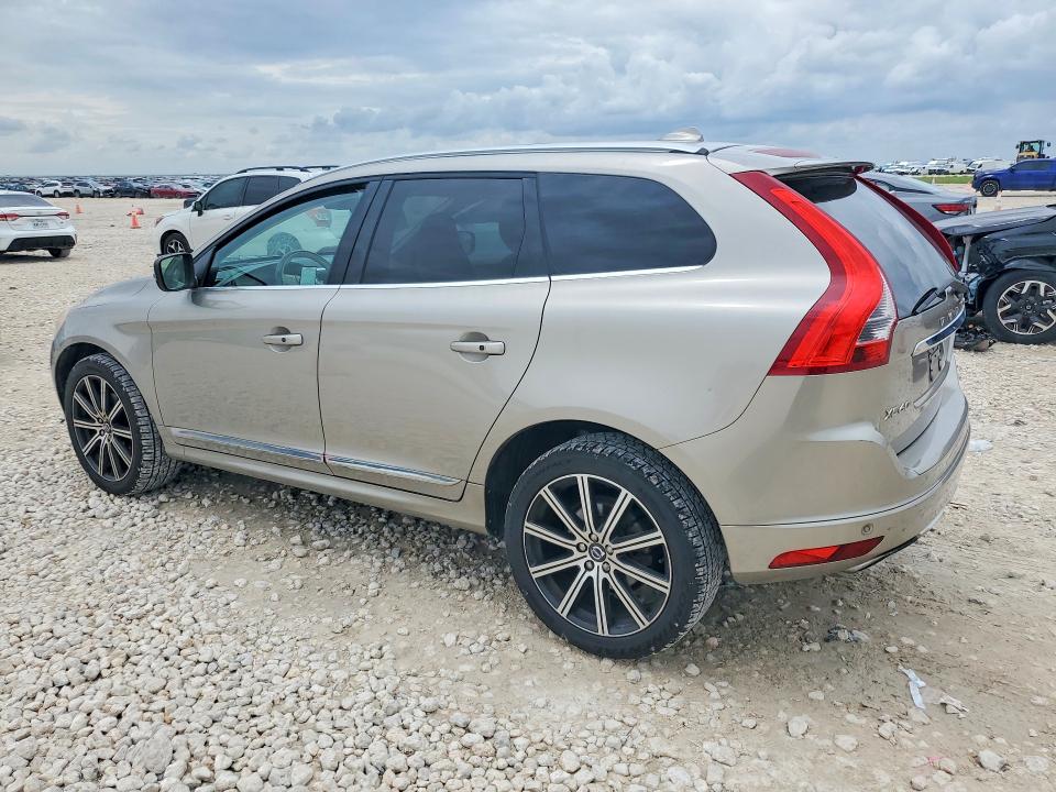 Photo 2 from auction – 2015 VOLVO XC60 with VIN YV440MDM0F2758923