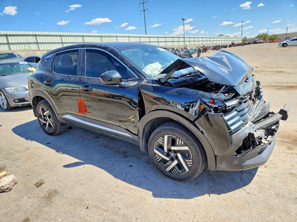 Photo 4 from auction – 2025 NISSAN KICKS with VIN 3N8AP6CA5SL319038