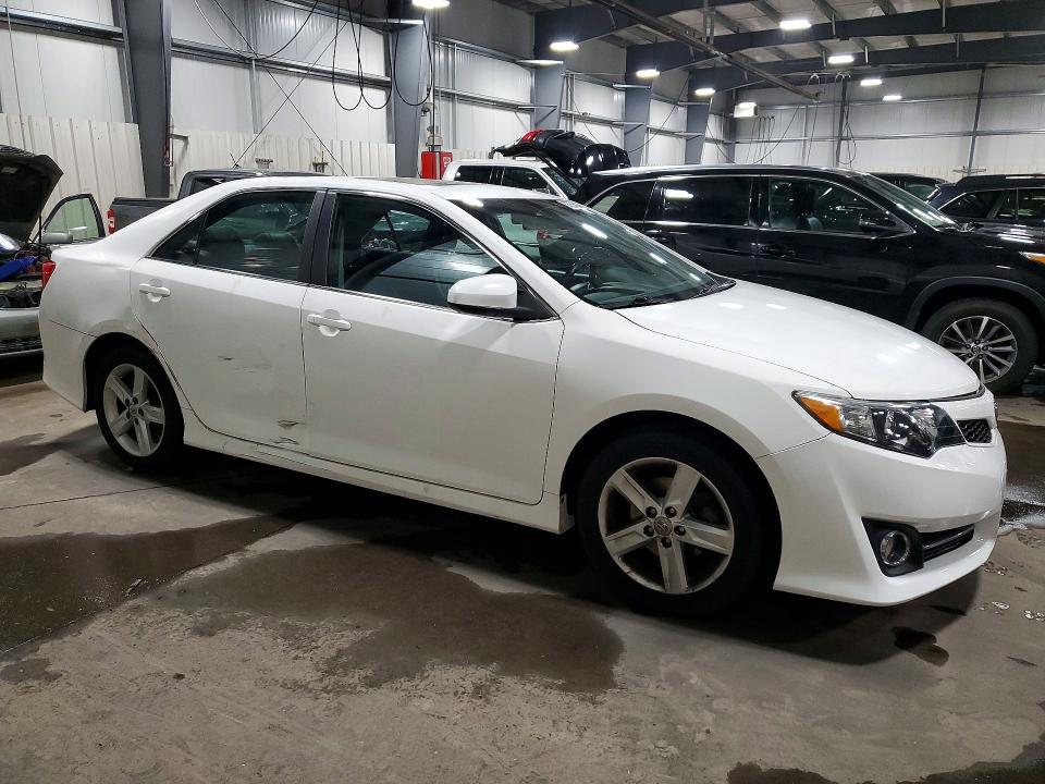 Photo 4 from auction – 2012 TOYOTA CAMRY with VIN 4T1BF1FK6CU567473