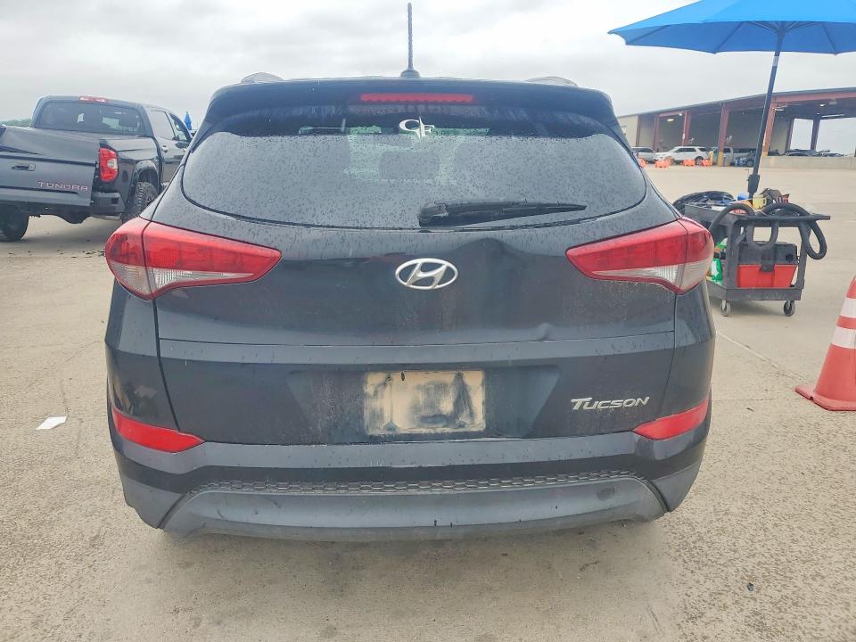 Photo 6 from auction – 2016 HYUNDAI TUCSON with VIN KM8J33A44GU212445