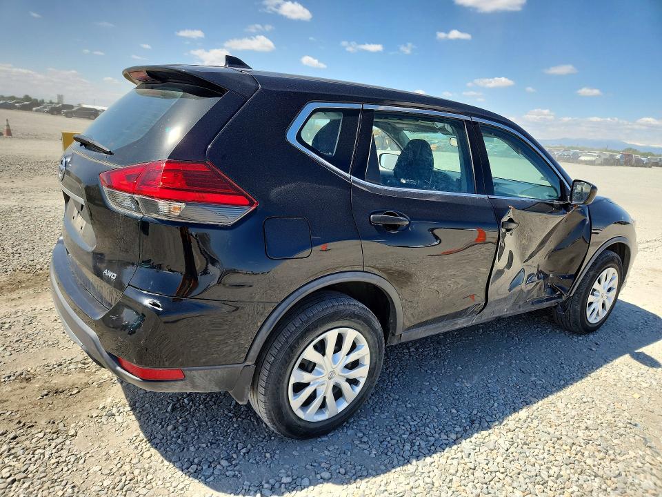 Photo 3 from auction – 2017 NISSAN ROGUE with VIN KNMAT2MV1HP617326