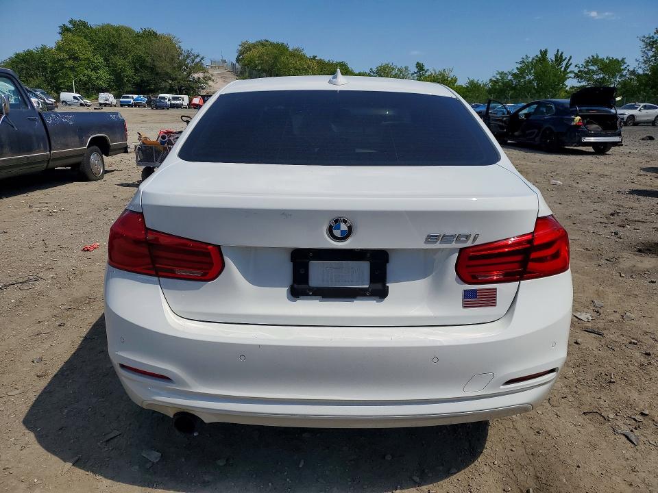 Фото 6 с аукциона – 2018 BMW 320 с VIN WBA8A9C54JAH13507