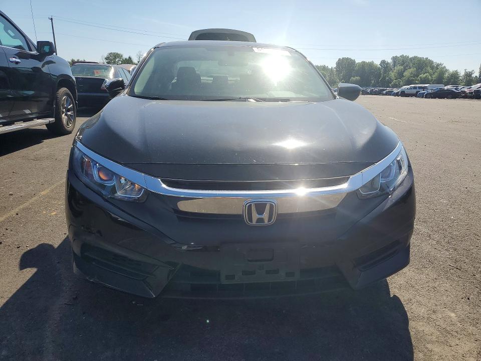 Photo 5 from auction – 2018 HONDA CIVIC with VIN 2HGFC2F75JH577476