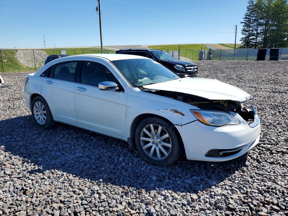 Photo 4 from auction – 2013 CHRYSLER 200 with VIN 1C3CCBCG3DN527455