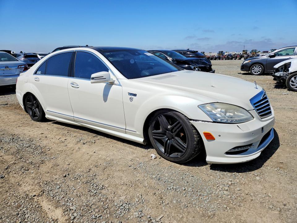 Photo 4 from auction – 2013 MERCEDES-BENZ S with VIN WDDNG7DB8DA502525