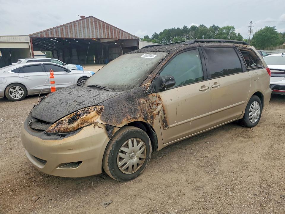 TOYOTA SIENNA 2006 with VIN 5TDZA23C36S486993 - Photo from auction