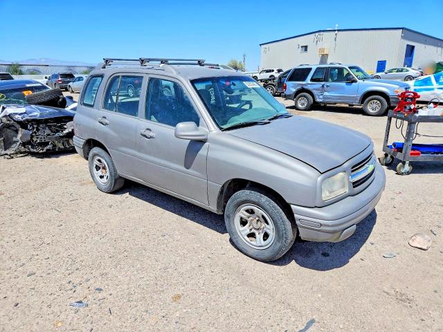 Photo 4 from auction – 2000 CHEVROLET TRACKER with VIN 2CNBE13C1Y6912768