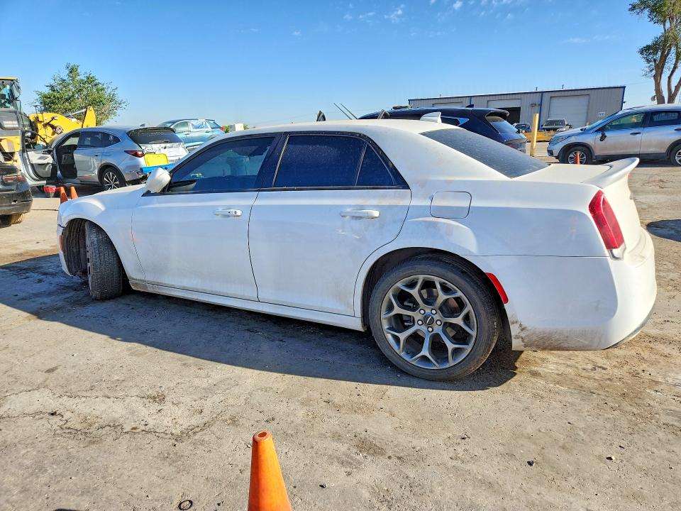 Zdjęcie 2 z aukcji – 2018 CHRYSLER 300 z VIN 2C3CCABGXJH127327