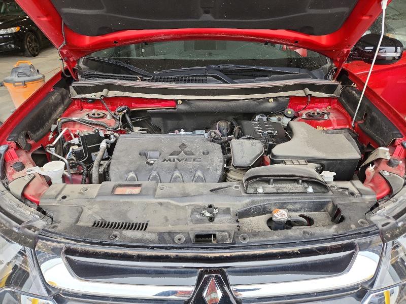Photo 12 from auction – 2018 MITSUBISHI OUTLANDER with VIN JA4AZ3A38JZ029130