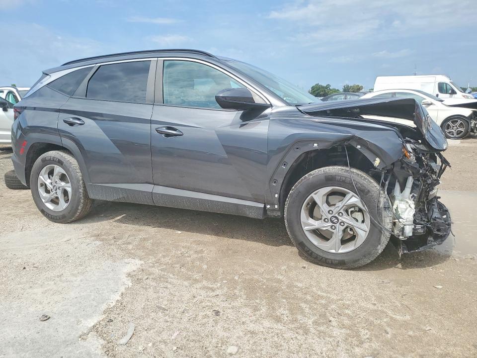 Photo 4 from auction – 2024 HYUNDAI TUCSON with VIN 5NMJB3DEXRH300924