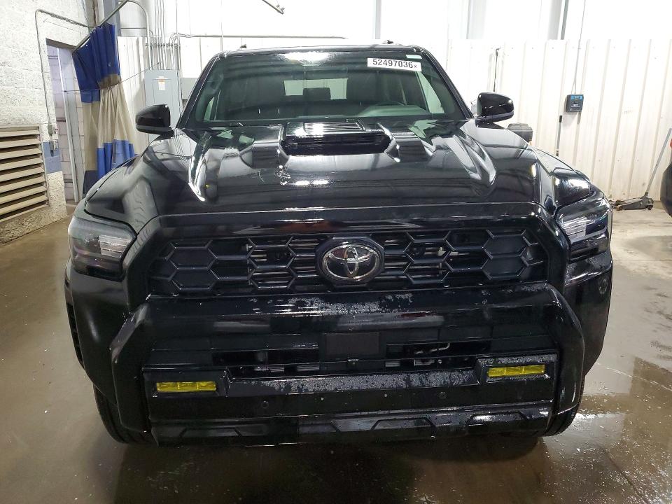 Photo 5 from auction – 2026 TOYOTA 4RUNNER with VIN JTEVA5BRXT5083757