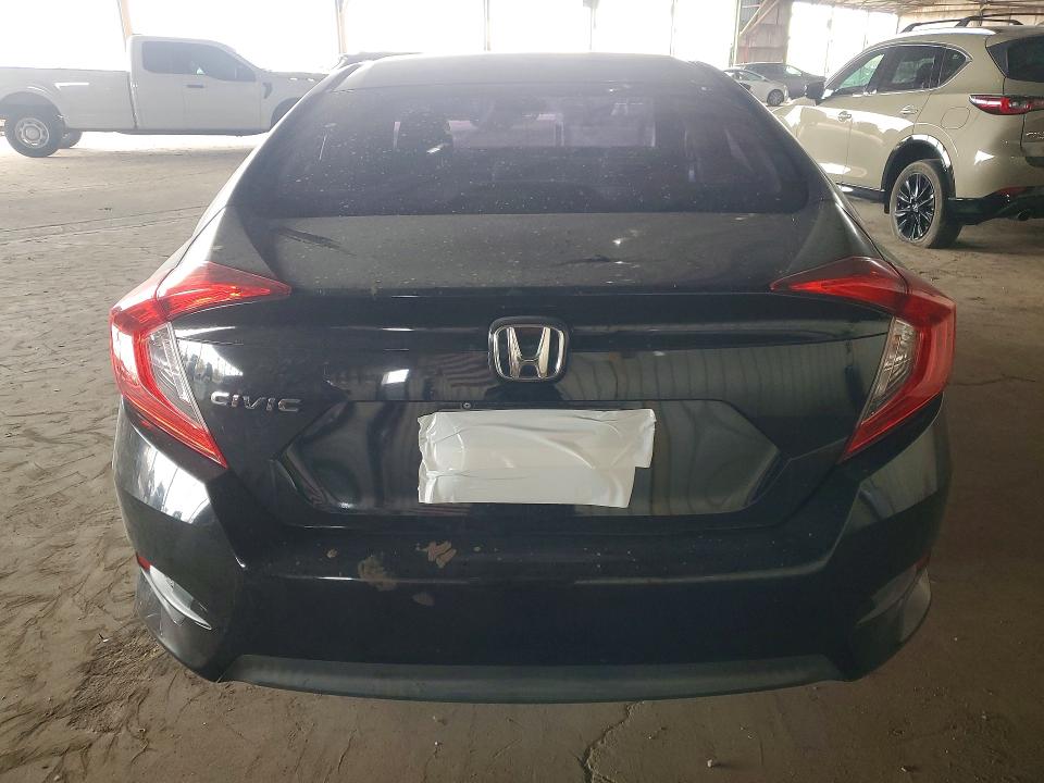 Photo 6 from auction – 2017 HONDA CIVIC with VIN 2HGFC2F51HH561803
