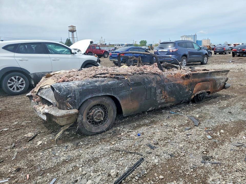 FORD THUNDERBIRD 1957 con VIN D7FH135635 - Foto de la subasta