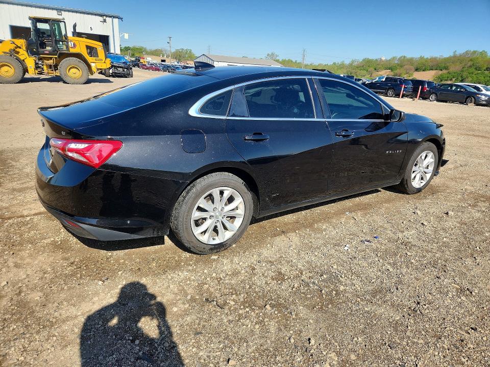 Photo 3 from auction – 2019 CHEVROLET MALIBU with VIN 1G1ZD5ST3KF168322
