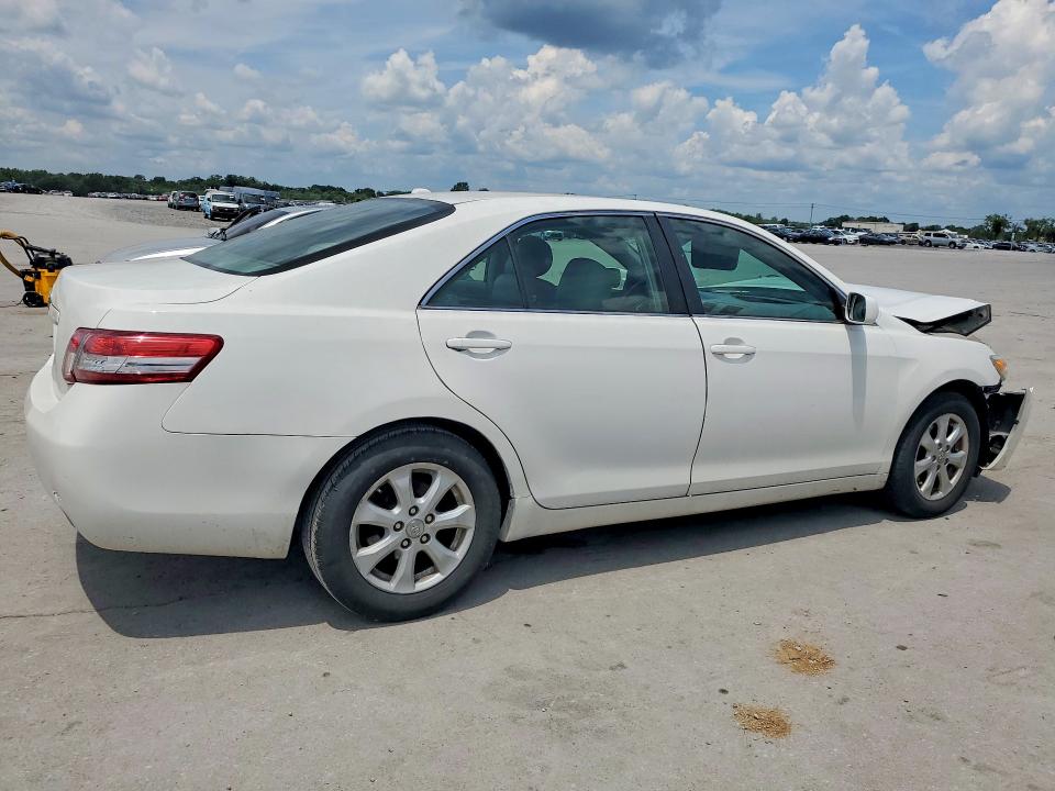 Photo 3 from auction – 2011 TOYOTA CAMRY with VIN 4T4BF3EK2BR180534