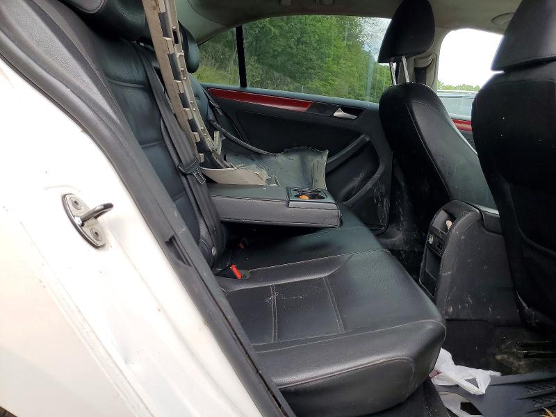 Photo 10 from auction – 2013 VOLKSWAGEN JETTA with VIN 3VWDP7AJ2DM214260