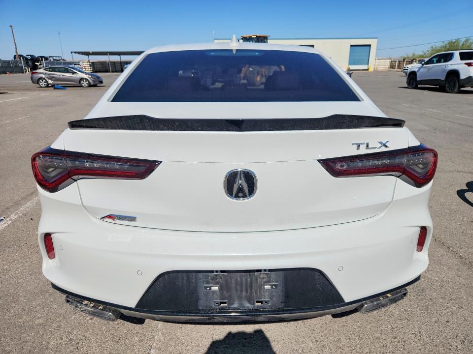 Photo 6 from auction – 2022 ACURA TLX with VIN 19UUB5F59NA003462