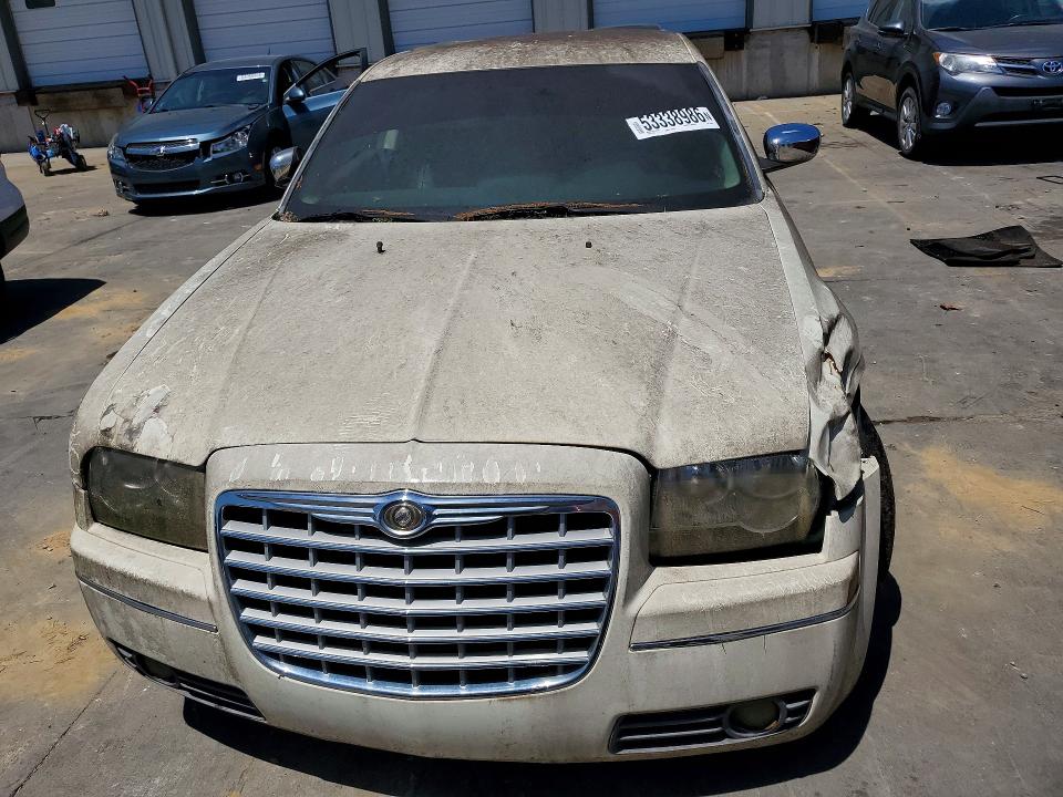 Photo 5 from auction – 2010 CHRYSLER 300 with VIN 2C3CA5CV0AH309063