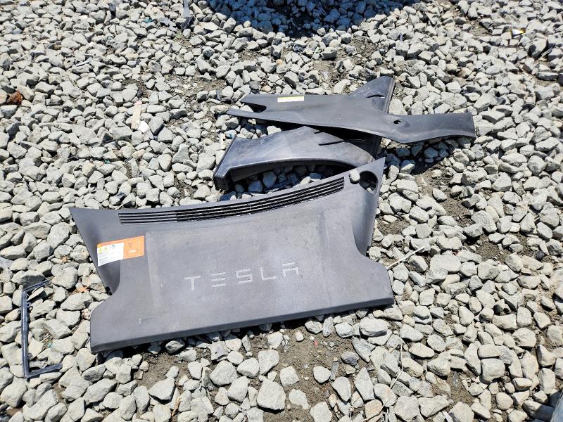 Photo 12 from auction – 2016 TESLA MODEL S with VIN 5YJSA1E27GF153850